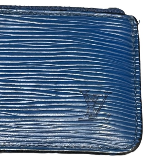 LOUIS VUITTON • Blue Epi Pochette Key Cles / Coin Pouch - Picture 3 of 15